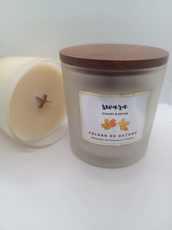 Folhas de Outono | Vela Aromática | Cera de Coco | Pavio Estrelado - 385g